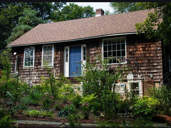 10 Bates Hl, Sturbridge MA 01518