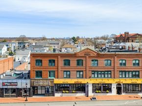 6 Cushing St 1, Waltham MA 02453