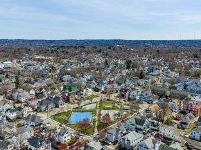 6 Cushing St 1, Waltham MA 02453