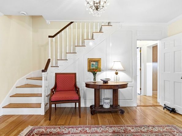 45 Cheever Cir, Andover MA 01810