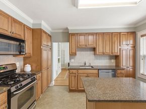 127 Winslow Ave 127, Norwood MA 02062