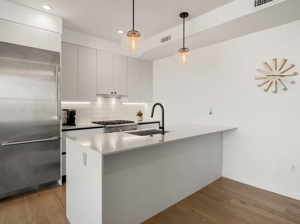 472 W Broadway 503, Boston MA 02127