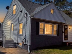 3-A Veterans Memorial Dr, Peabody MA 01960