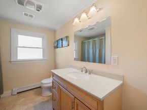 126 Hanscom Ave, Reading MA 01867