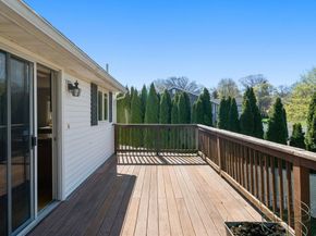 126 Hanscom Ave, Reading MA 01867