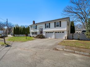 126 Hanscom Ave, Reading MA 01867