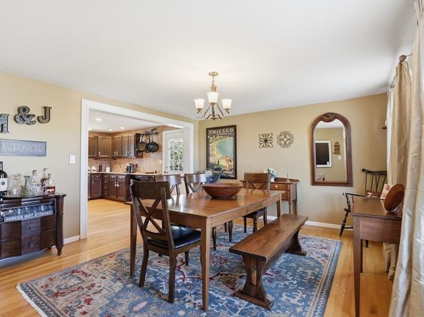 23 Bellmore Rd, Framingham MA 01702