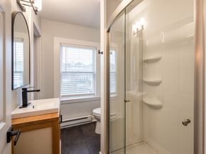 6 Arthur St, Gloucester MA 01930