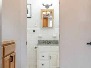 6 Arthur St, Gloucester MA 01930