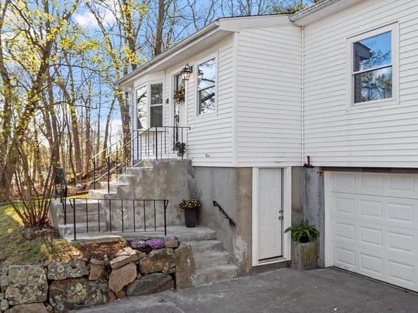 41 Maple St, Randolph MA 02368