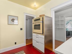 31 Linnaean Street 6, Cambridge MA 02138