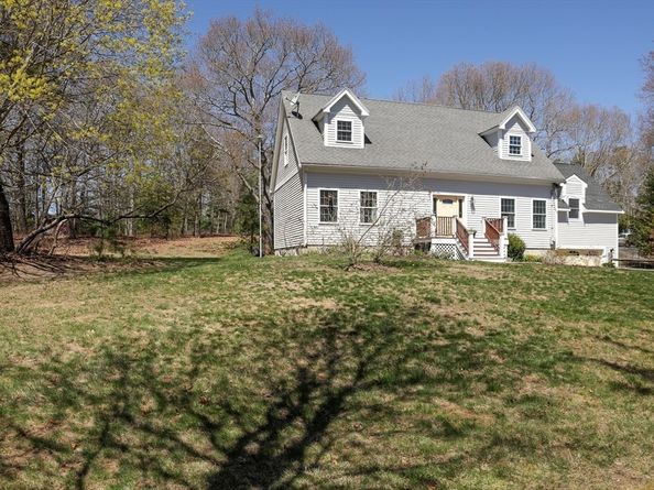 75 Federal Furnace Rd, Plymouth MA 02360