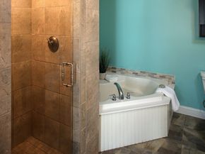 75 Federal Furnace Rd, Plymouth MA 02360