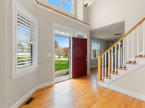 120 Cricket Ln, North Andover MA 01845