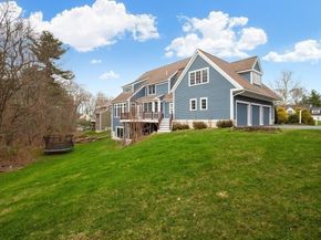 120 Cricket Ln, North Andover MA 01845