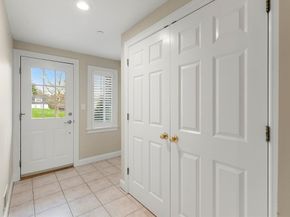 120 Cricket Ln, North Andover MA 01845