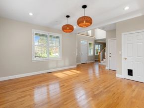 120 Cricket Ln, North Andover MA 01845