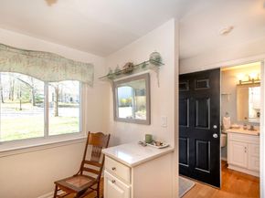 1 Beals Cove Rd C, Hingham MA 02043