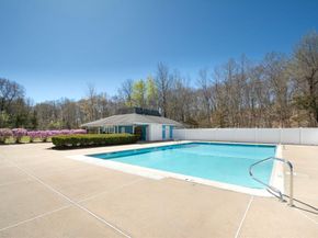 1 Beals Cove Rd C, Hingham MA 02043