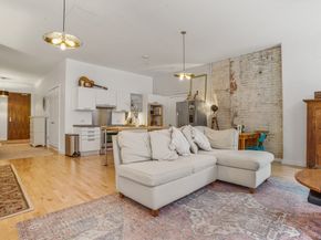 346-354 Congress St 106, Boston MA 02210