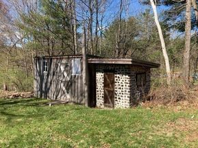 53 East Street, Petersham MA 01366