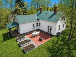 53 East Street, Petersham MA 01366