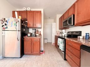 28 Ransom Rd 8, Boston MA 02135