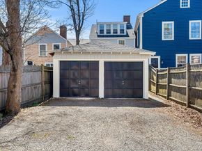 31 Mugford St, Marblehead MA 01945