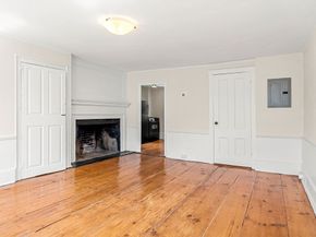 31 Mugford St, Marblehead MA 01945