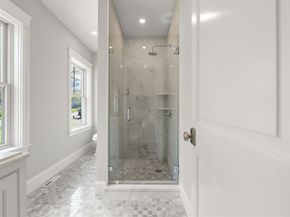 6 Revolutionary, Lexington MA 02421