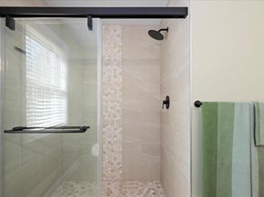68 Princeton St 68, Holden MA 01522