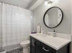22 Carver Rd East 22, Watertown MA 02472