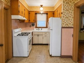 8 River Ave, Grafton MA 01560