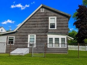 8 River Ave, Grafton MA 01560