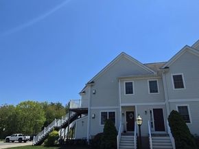 521 Hampton Way 521, Abington MA 02351