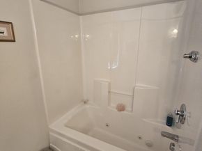 521 Hampton Way 521, Abington MA 02351