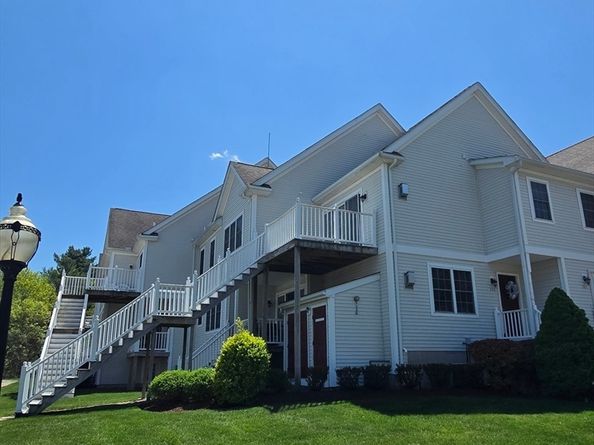 521 Hampton Way 521, Abington MA 02351