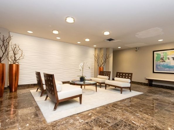241 Perkins St D204, Boston MA 02130