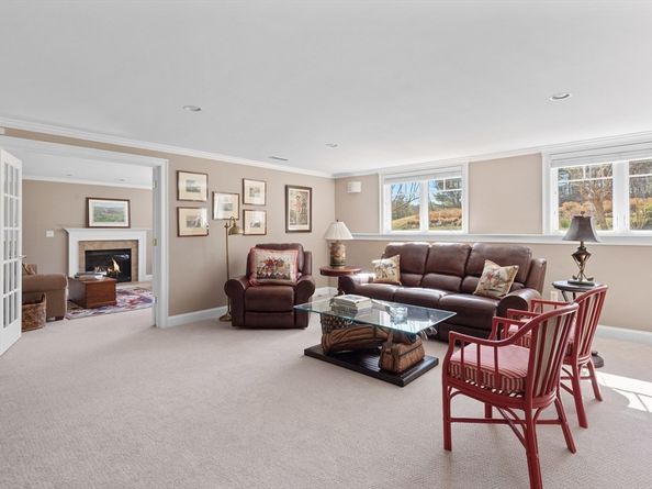 71 Clubhouse Drive, Hingham MA 02043