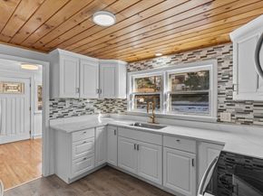 260 Great Rd, Stow MA 01775