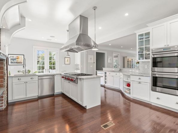 1 Edmunds Road, Wellesley MA 02481