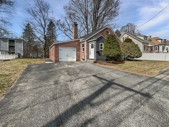 13 Victor Ave, Worcester MA 01603