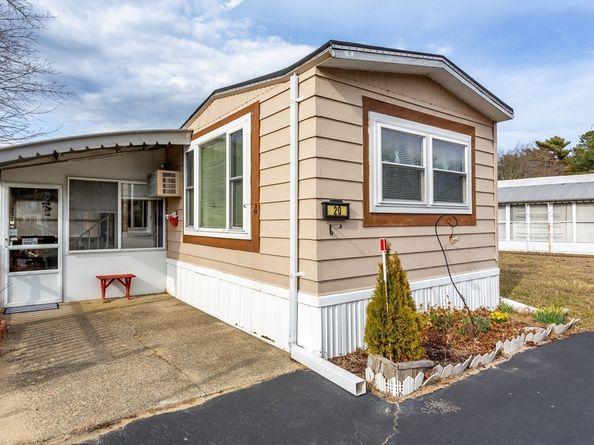 20 Madeline St, Wareham MA 02538