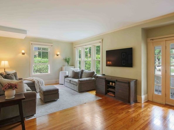 44 Berwick St., Worcester MA 01602