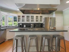 44 Berwick St., Worcester MA 01602