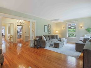 44 Berwick St., Worcester MA 01602