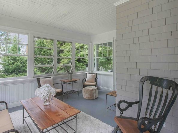 44 Berwick St., Worcester MA 01602