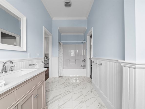 823 East 6th 5, Boston MA 02127