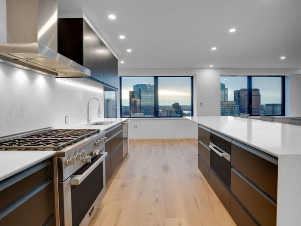 65 East India Row Penthouse B, Boston MA 02110