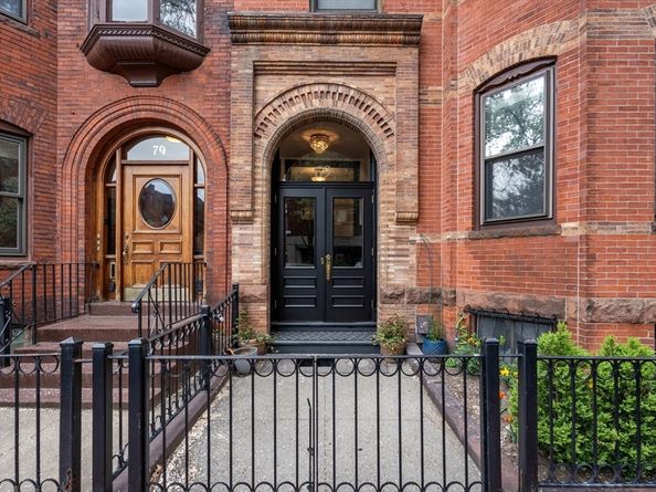 69 Saint Botolph 1, Boston MA 02116